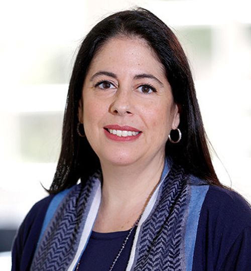 6833_1557829669_carolinefattal