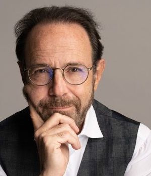 Literary Encounter with Marc Levy: Lunch or Dinner for Two in New York City