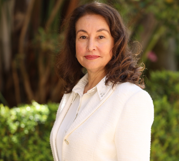 MONA AL-HUSSEINI