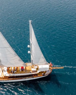 Riana Yacht: Luxury Motor Sailing Charter in Montenegro